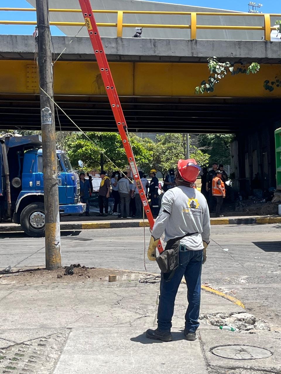 VIWI Ingeniería apoyando labores de iluminación y rescate en Cali - imagen 13